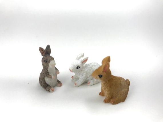 MF023 Dollhouse Miniature Fairy Garden Tiny Grey Bunny Rabbits Pair 