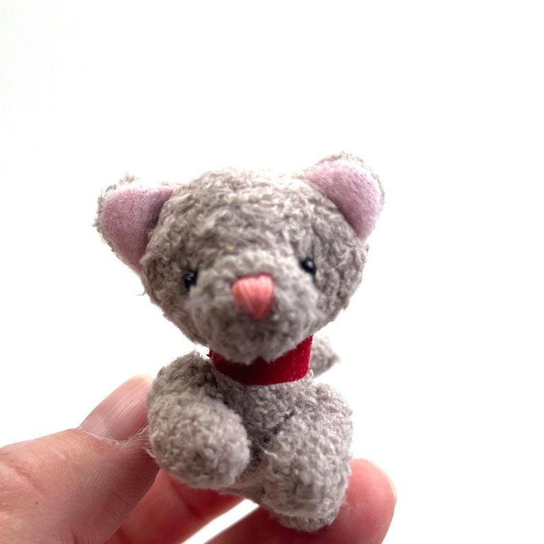 Miniature Plush Cat Kitten Stuffed Animal Doll Accessory Dollhouse Toy Craft Supply Backpack Pendant 6yrs or older Gray