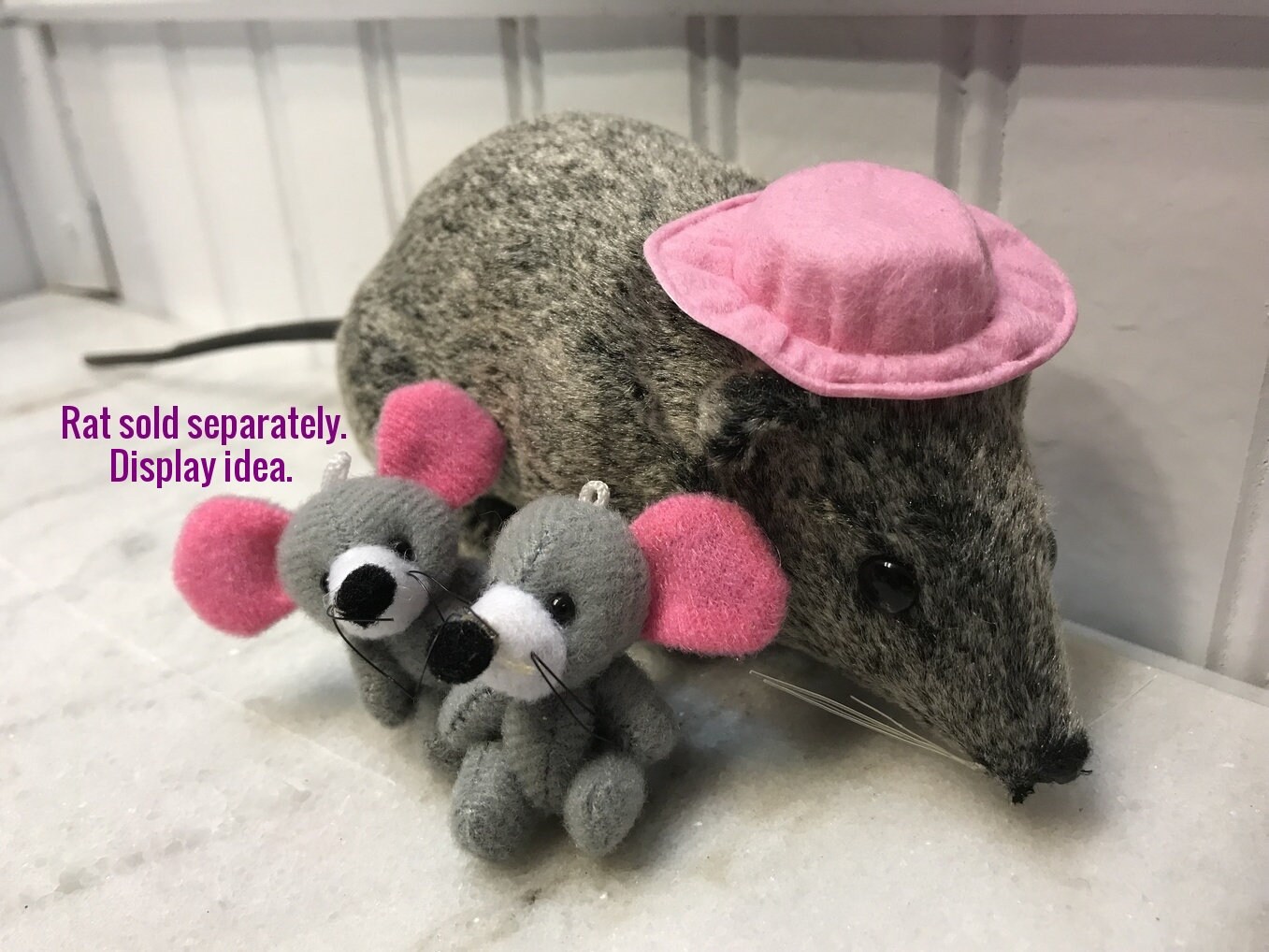 small mouse stuffed animal
