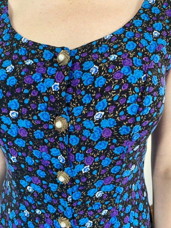 1990s rayon floral print dress with pearl buttons - image 2