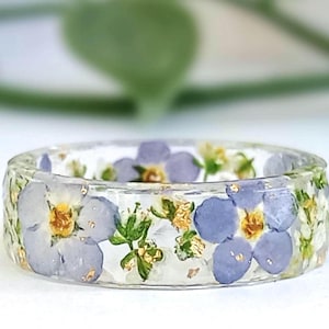Forget-Me-Not Resin Ring adorned with white Alyssum Flowers, Blue Forget Me Not Ring, Floral Ring, Nature Inspired Resin Ring, Gift for her