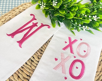Écharpe de la Saint-Valentin avec couronne et monogramme