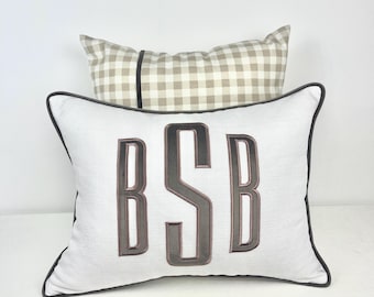 Coussin décoratif personnalisé avec monogramme | Coussin lombaire personnalisé avec nom | Cadeau pour bébé | Livraison DDP aux États-Unis