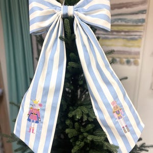 Christmas Striped Cotton Bow with Embroidery – Nutcracker & Mouse King Design | DDP Shipping to the USA