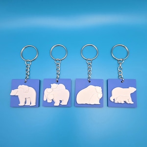 Cute Polar Bear Keychain – 3D Printed, Eco-Friendly Gift for Animal & Wildlife Lovers