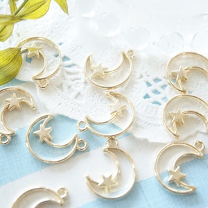 10 pcs Open Back Bezel Charms / Small Crescent Moon with Star (14mm17mm)  AZ681