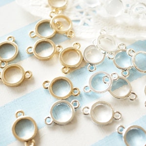 5 pcs  Open Back Bezel Charms / Two loops (10mm) AZ540