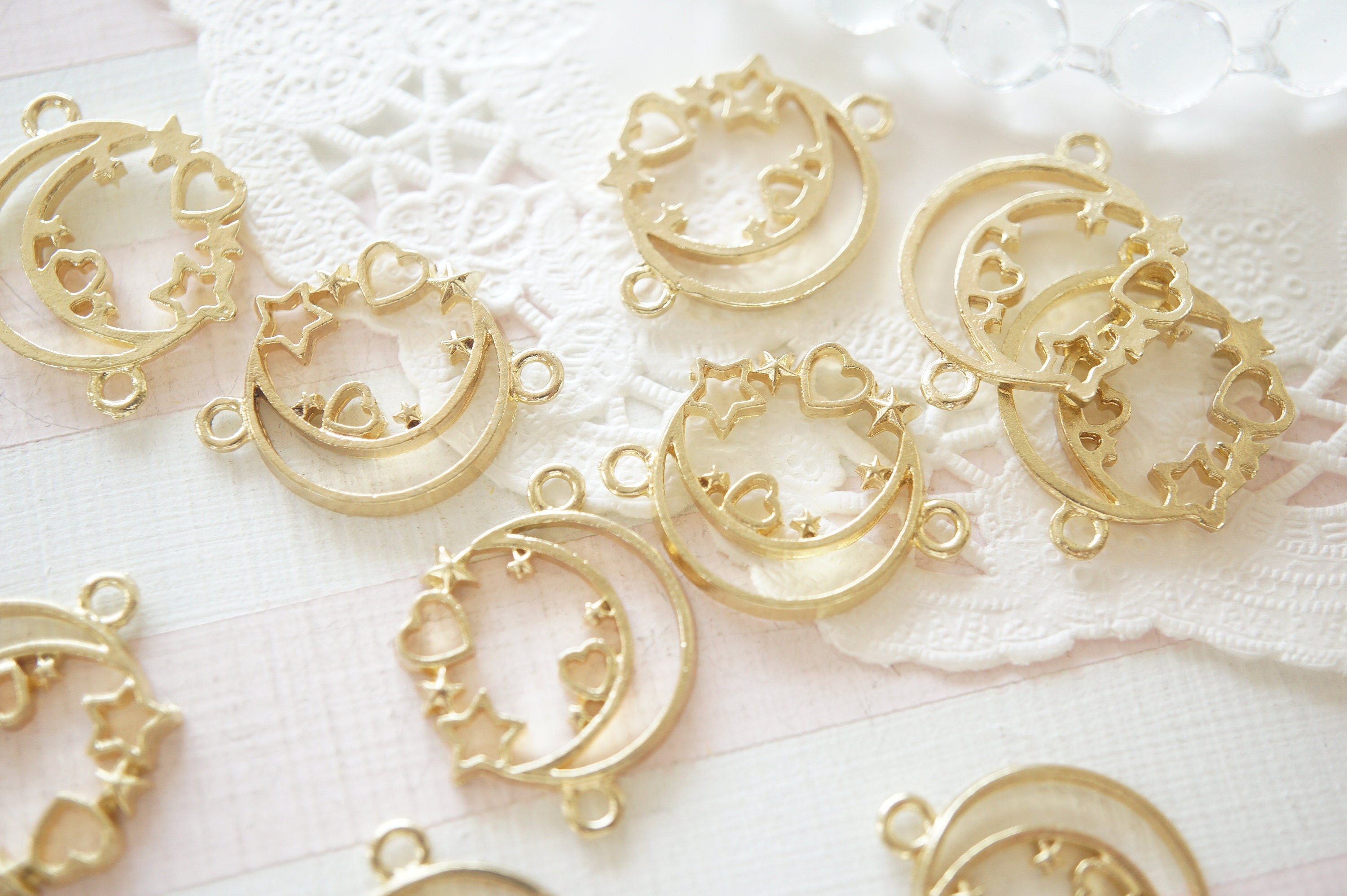 5 Pcs Open Bezel Charm (20mm18mm) Dreamy Crescent Moon/two Loops