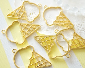 4 pcs Open Back Bezel Charms / Desert / Single Waffle Cone Ice Cream (33mm45mm) AZ635