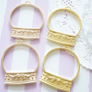 2-4 piezas de dijes con bisel posterior abierto para resina, bola de nieve y oro (36 mm 41 mm) AZ329