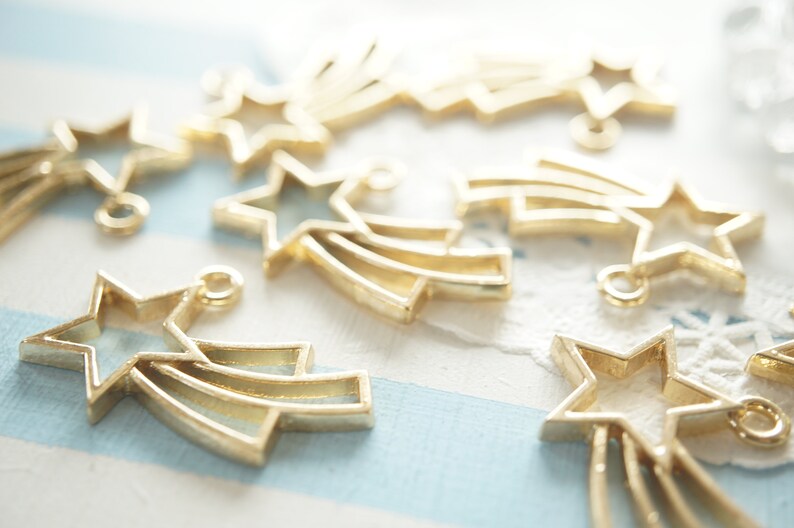 Clearance SALENorestock2-5pcs Open Bezel Charm for Resin Shooting Star AZ409 19mm35mm