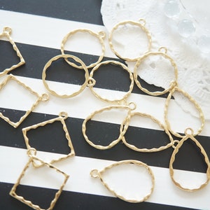 5 pcs Open Back Bezel Charms / Simple Shapes (17-24mm)  AZ1052