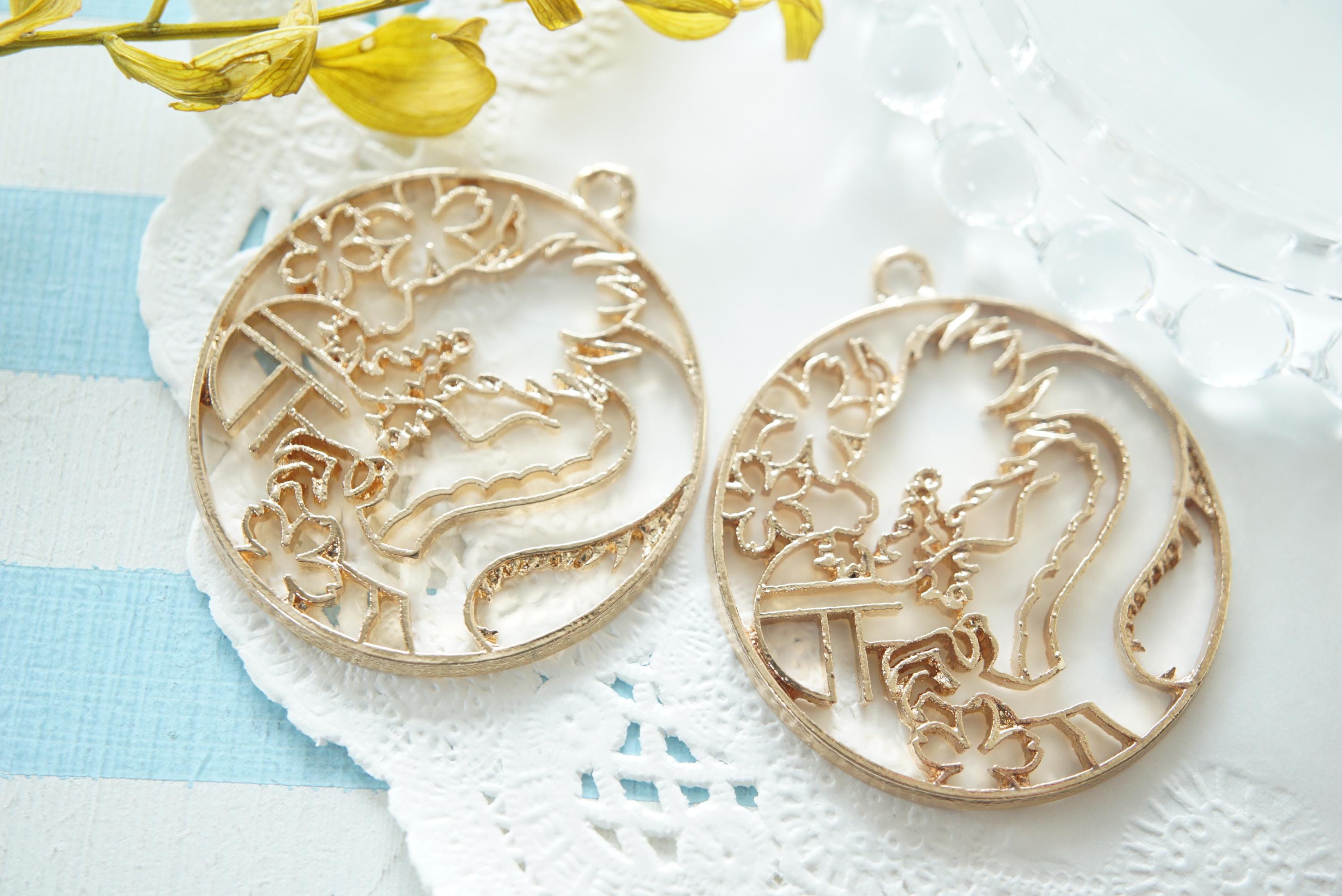 2 Pcs Open Back Bezel Charms/ Dragon (40mm) AZ1527 - Etsy Canada
