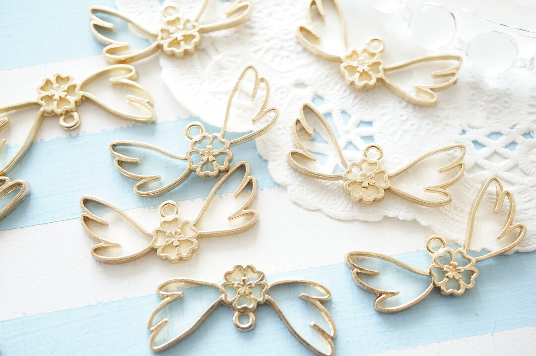 LAST//SALE//5 Pcs Open Bezel Charm / Sakura Cherry Blossom
