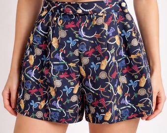 Authentic 90’s LizSport Petite Shorts, Liz Claiborne, Hermes inspired print on Navy, Maximalist, 28” W, Small - Medium