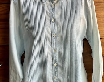 Vintage Orvis Light Blue Button Up Shirt Orvis 100% cotton, Sz 6 Small