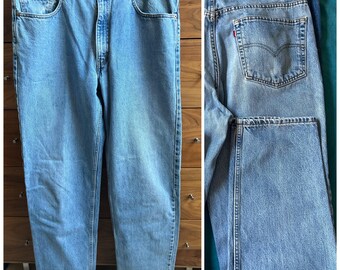 Y2K Vintage Levi’s Jeans 550 Relaxed Fit Blue Denim W38 L36 now 37x35