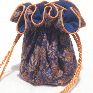 Anti tarnish jewelry bag in pb&j Damask print