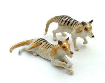 Set of 2 Thylacine Tasmanian Tiger Ceramic Figurine Wild Animal Statue