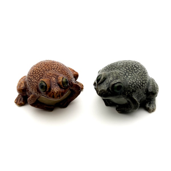 Frog Ceramic Figurines, Gift for frog lovers, Frog collection for home decoration