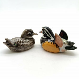 Set of 2 Mandarin Duck Bird Figurine Ceramic Animal Statue image 2