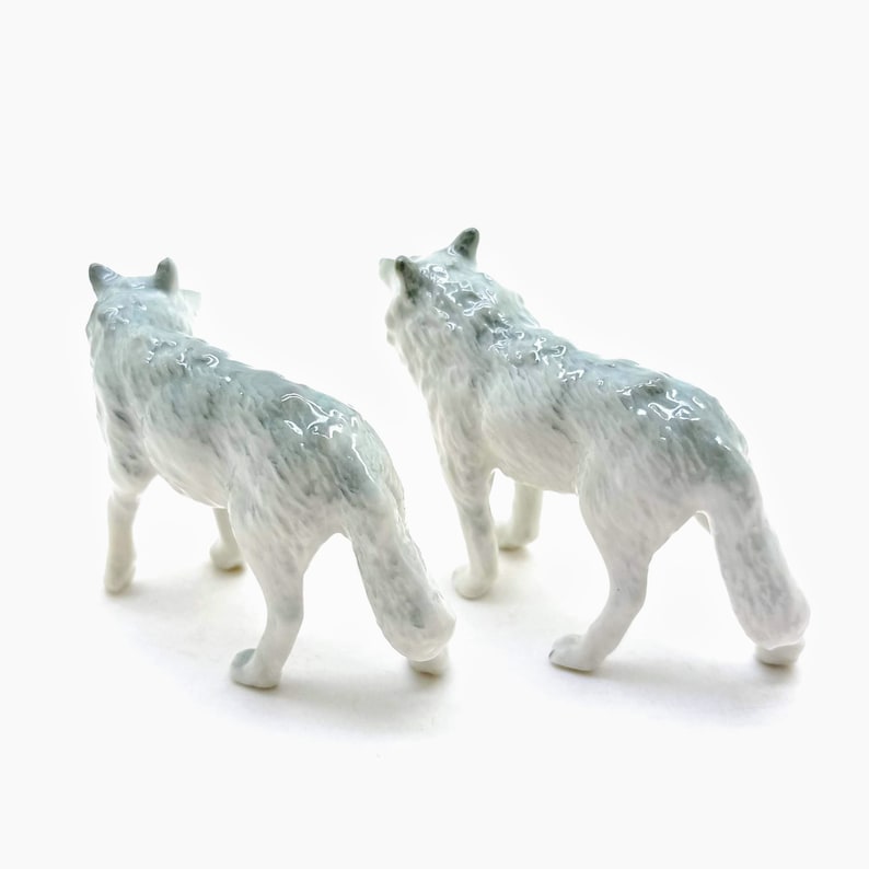 CWT034 2 Wolf Wolves Ceramic Figurine Animal Gray Grey Statue