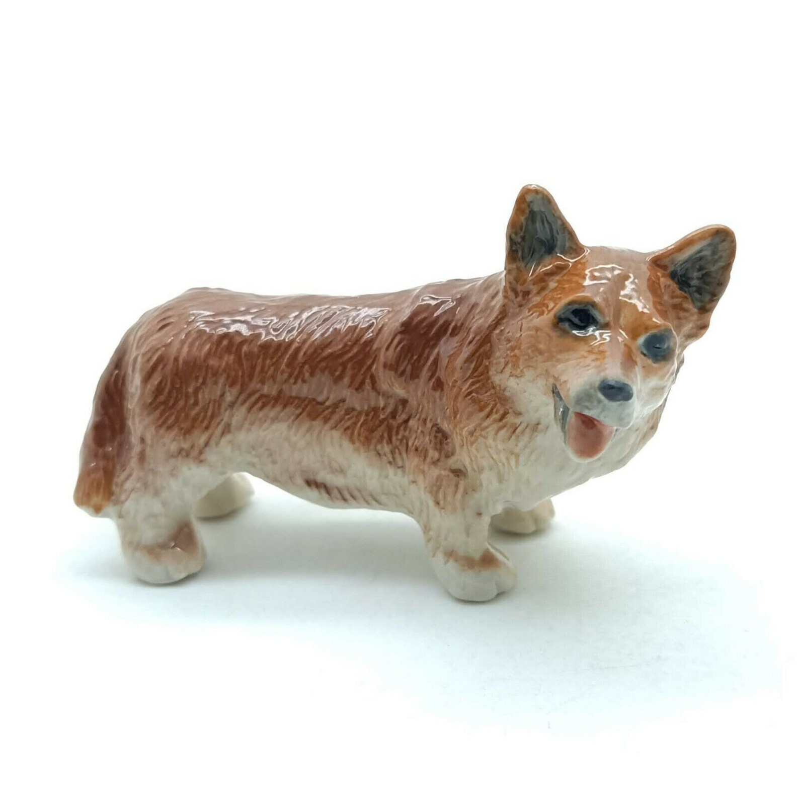 corgi dog statue
