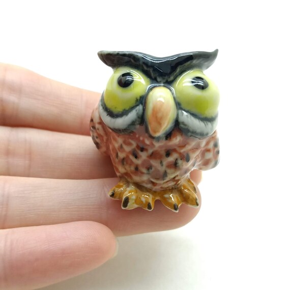 Búho Pájaro Figura de cerámica Animal Ojos grandes Estatua en - Etsy México Búho Pájaro Figura de cerámica Animal Ojos grandes Estatua en - Etsy México