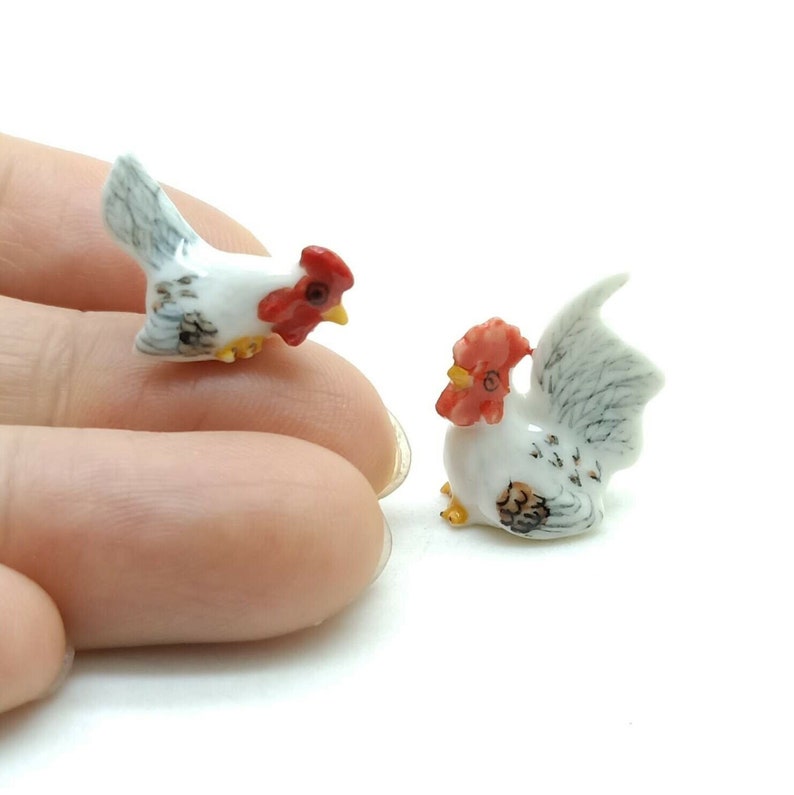 2 Hen Cock Rooster Ceramic Figurine Animal Tiny Statue