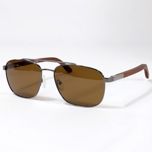 Babilònia · sunglasses with wooden temples