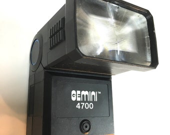 1986 Vintage Zoom Swivel Electronic Camera Flash