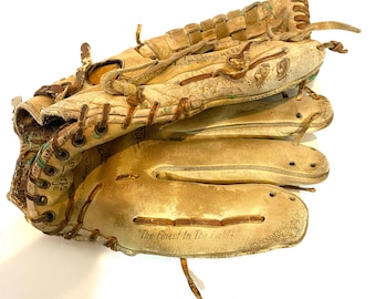 Vintage  Leather baseball glove