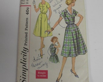 50s Vintage Simplicity Dress Pattern 16