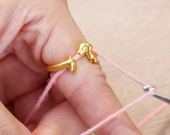 Yarn Tension Ring For Knitting - Dachshund Yarn Tension Ring, Knitting Tool, Crochet Tension Regulator Tool, Gift for Crochet Lovers