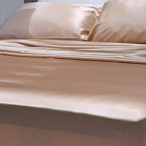 Grade 6A Mulberry Silk 25 momme Customized Luxury Silk Fitted sheet or flat Sheets