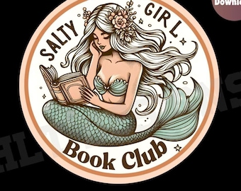 以下が含まれることがあります： 本を読んでいる人魚が描かれた丸いステッカー。人魚は長い白い髪とターコイズブルーの尻尾をしています。ステッカーには、茶色のフォントで「Salty Girl Book Club」と書かれています。