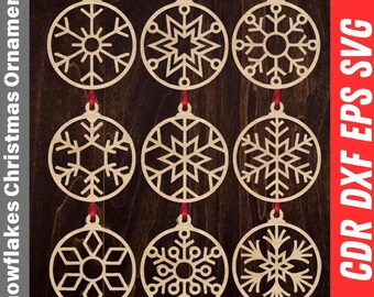 Elegante paquete SVG de 18 adornos navideños y copos de nieve cortados con láser para manualidades en madera, decoración del hogar y regalos.