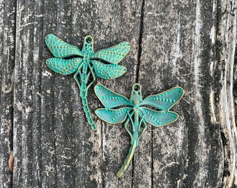 Dragonfly Pendant; antiqued, bronzed alloy w/patina. Reversible to different design. Nice detail!.
