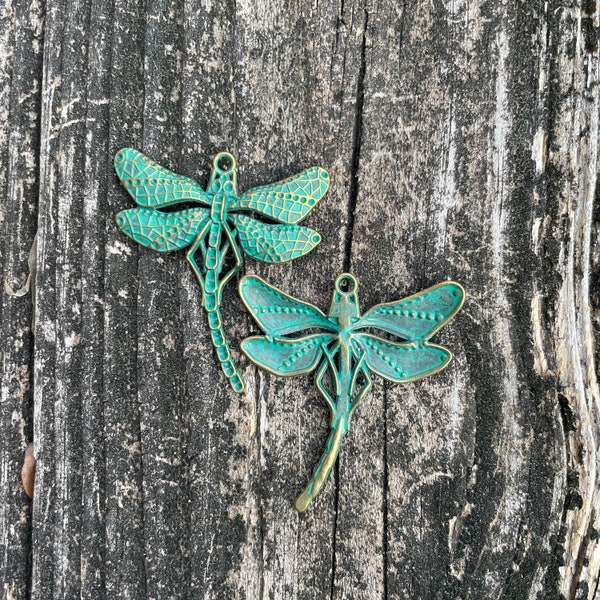 Dragonfly Pendant; antiqued, bronzed alloy w/patina. Reversible to different design. Nice detail!.