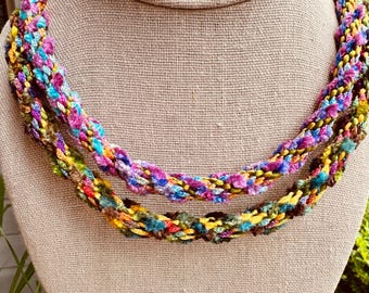 Moody Bouquet Necklace Kit in 2 color choices. Easy Kumihimo 12-strand round braid.