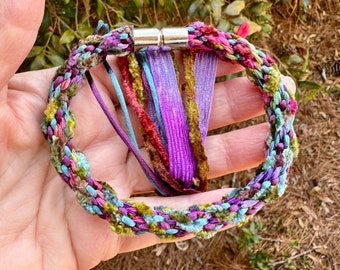 Moody Rainbow Bracelet Kit w/magnetic clasp. Mixed textures & cords. 12-strand easy project!.