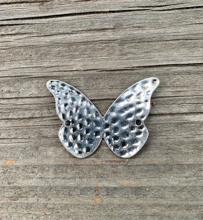 3 Hammered Butterflies. Curved bracelet connector. Set/3. image 3