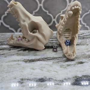 3D printed wolf skull, dice tower, home decor, gifts for him, gifts for her, gaming