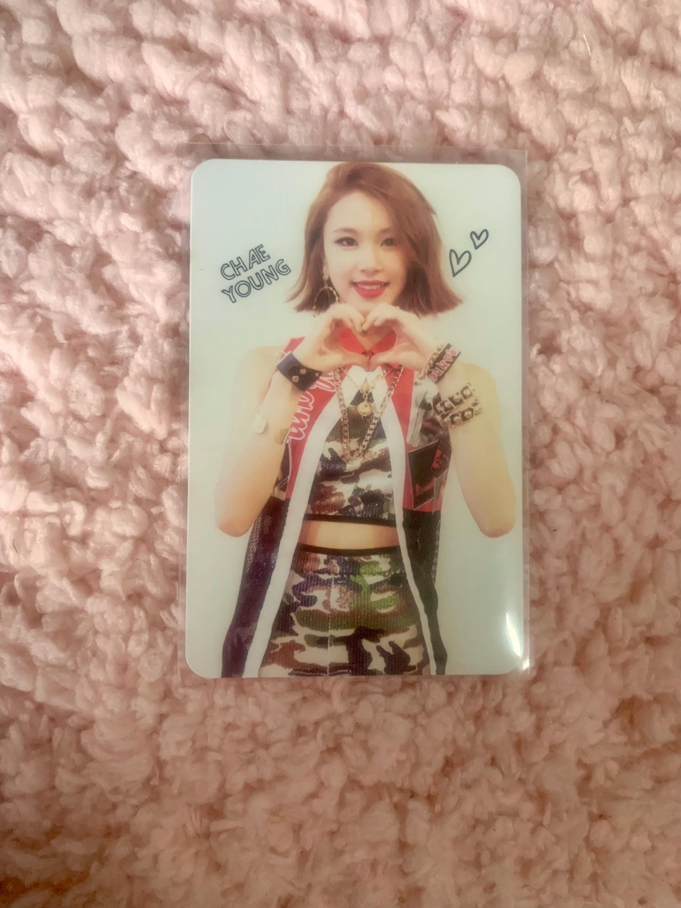 Tarjeta fotográfica de Chaeyoung The Story Begins de Twice, Chaeyoung, Twice, Tarjeta fotográfica oficial, The Story Begins, Kpop, Tarjeta fotográfica Kpop, Tarjeta fotográfica de Twice