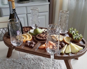 Individuell graviertes tragbares Weintablett für Picknicks, handgefertigter Eichenweintisch mit Griffen, Speisen im Freien und zu Hause, Geschenkliebhaber