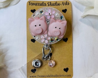 Pig Badge Reel | Pig Badge Holder | Pig Gift | Pigs | Pinch Badge Reel | Cute Badge Reel | Nurse Gift | Teacher Gift | Student Badge Holder