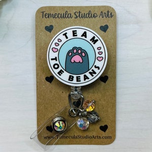 Cat Badge Reel | Badge Reel | Medical ID Badge | Nurse Badge Reel Funny | Funny Badge Holder | Funny Gift | Badge Holder | Cat Toe Beans