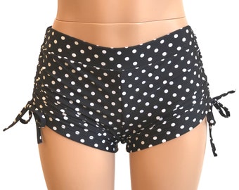 Polka Dot Shorts - Schwarz Weiß - Low Rise - Yoga Shorts - Hot Yoga - Plus Größe Workout - Pole - Schwimmen - Festival - SXYfitness - made in USA -