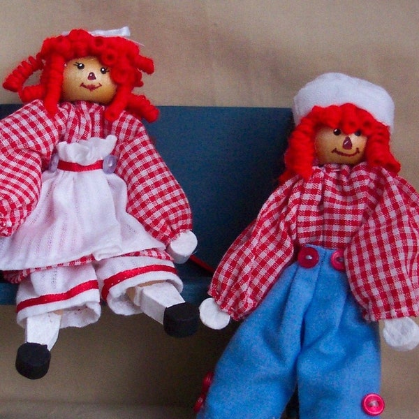 Mini 5" Clothespin Ann and Andrew Dolls PDF Pattern