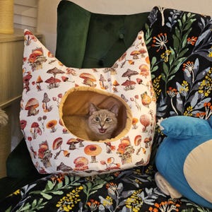Cat shaped cat bed
